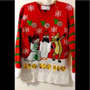 Derek heart juniors Christmas sweater M